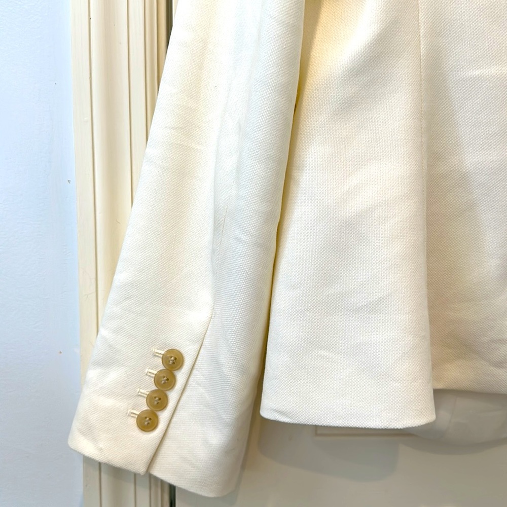 Ann Taylor White Blazer - Picture 9 of 9